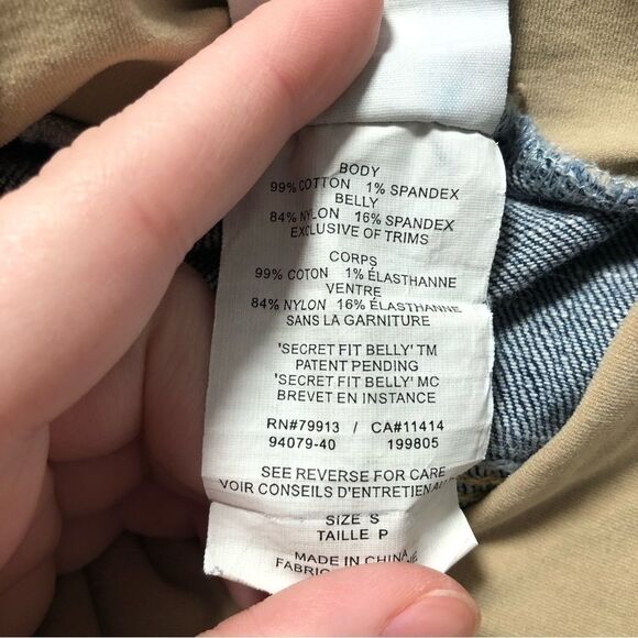 Get Used by Lexi Women's Maternity Secret Fit Belly Cropped Jeans  size small - Picture 6 of 7